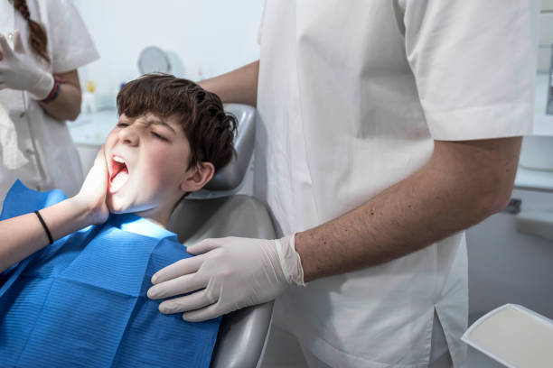 Best Emergency Dental Care for Broken or Chipped Teeth in Newton, IA